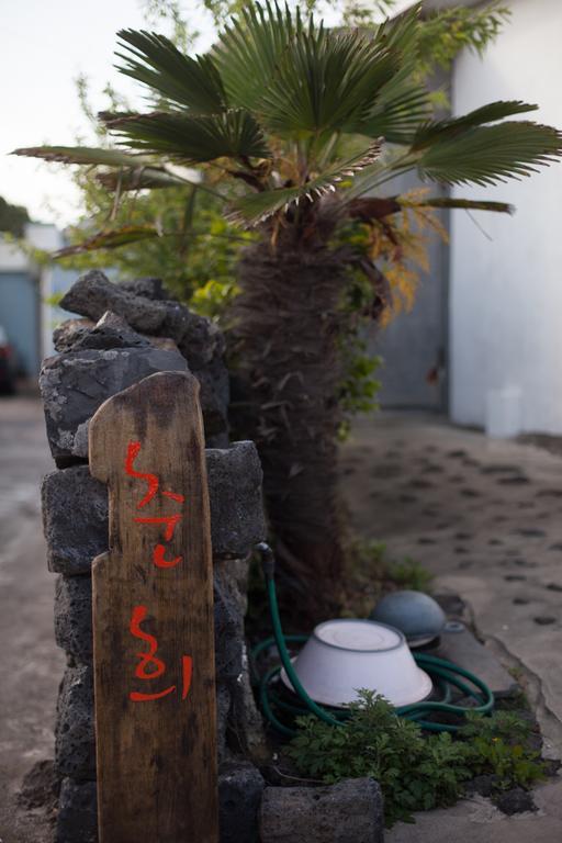 Choonhee Pension 済州市 エクステリア 写真